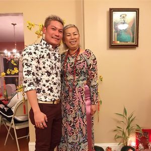 Meet your Posher, Tin